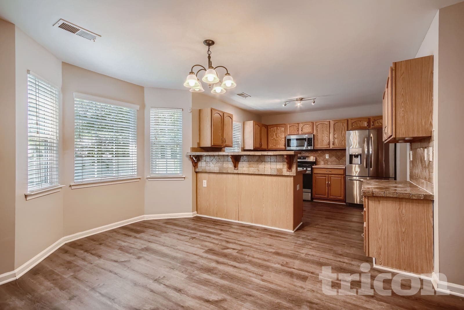 Building Photo - 5606 Fenway Dr