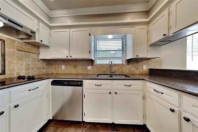 Building Photo - 27205 Kane Ln