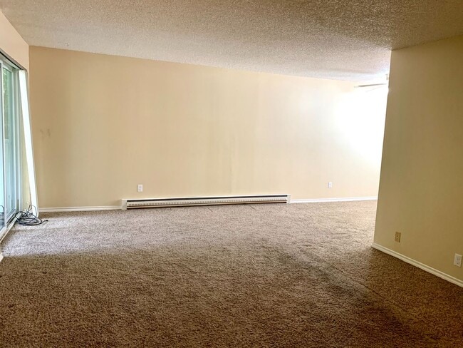 Building Photo - Capitol Hill Condo