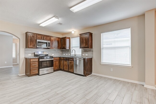 Building Photo - 10822 Cane Grove Ln