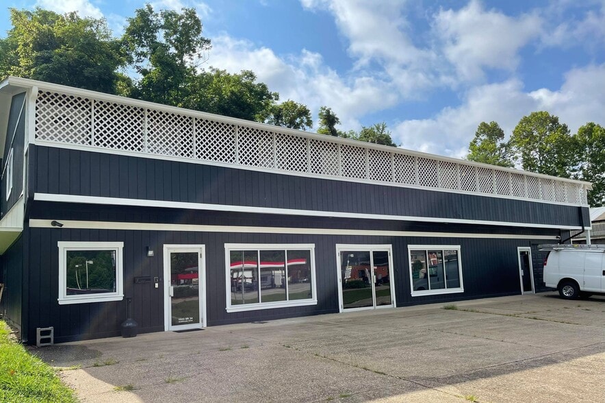 Building Photo - 1022 WV-34