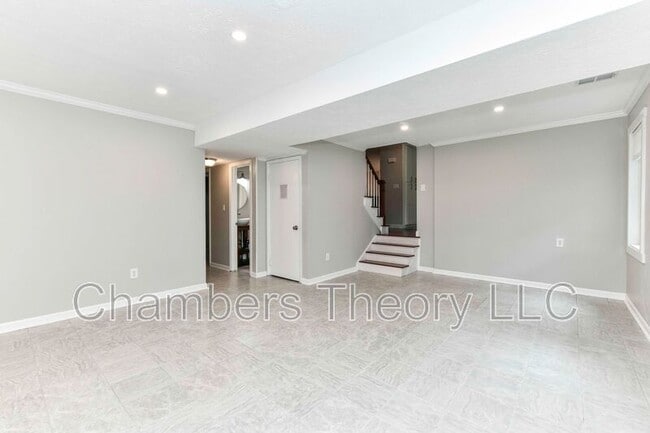 Building Photo - 12231 Westwood Hills Dr