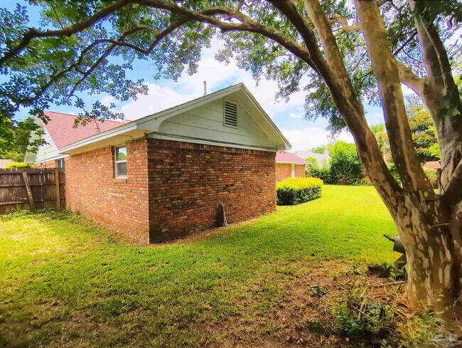Building Photo - 3545 Hopestill Rd