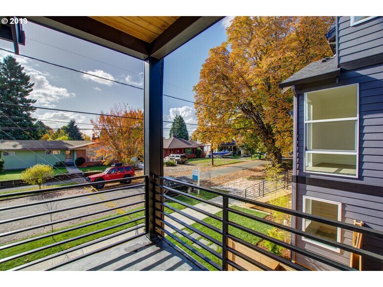 Building Photo - 2873 SE 41st Ave