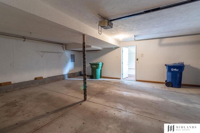 Building Photo - 3220 Chad Ave