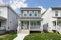 Building Photo - Renovated 3 Bedroom Home Available Mid June