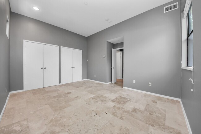 Building Photo - 6519 Durford St