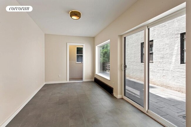 Building Photo - 634 3rd St