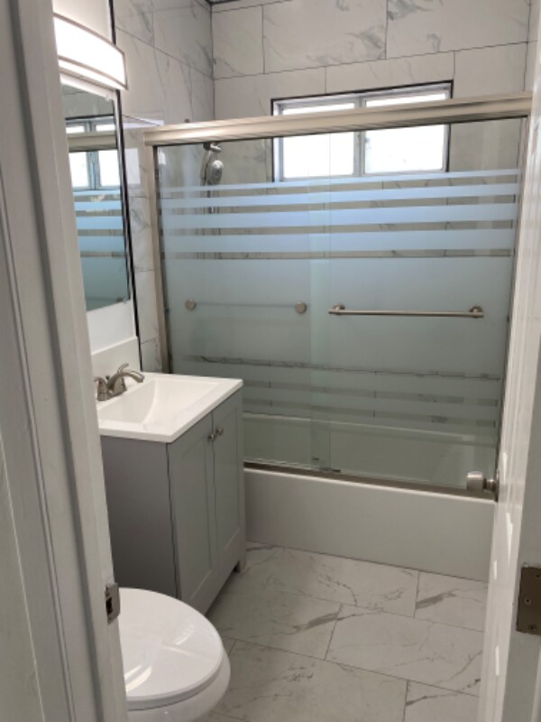 Building Photo - 9142 Walnut St