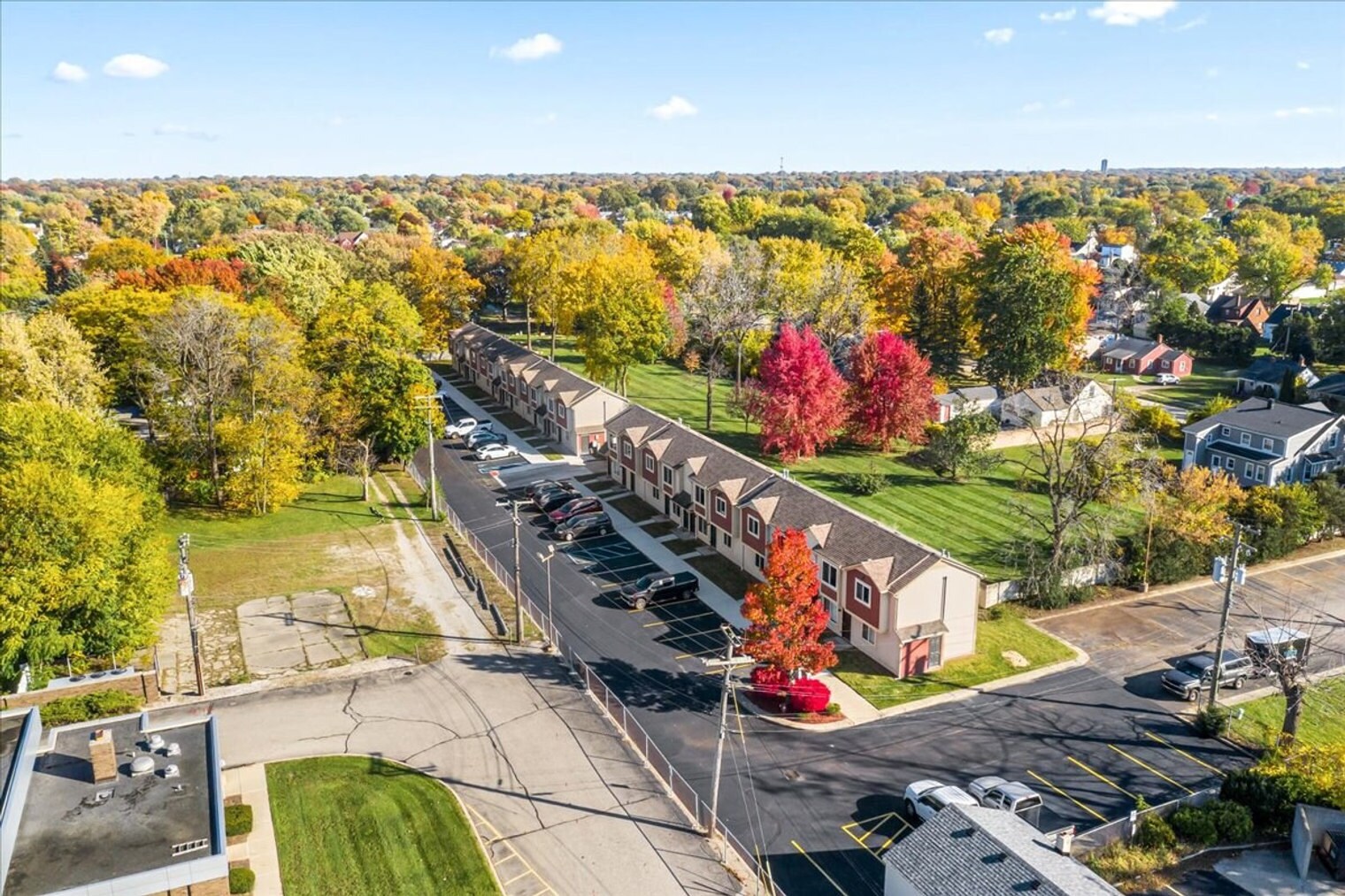 Building Photo - 18377 Sharon Ln