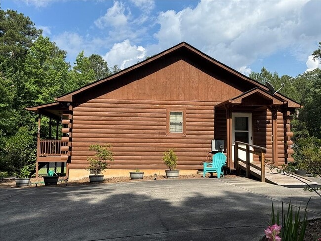Building Photo - 8911 Daer Water Dr