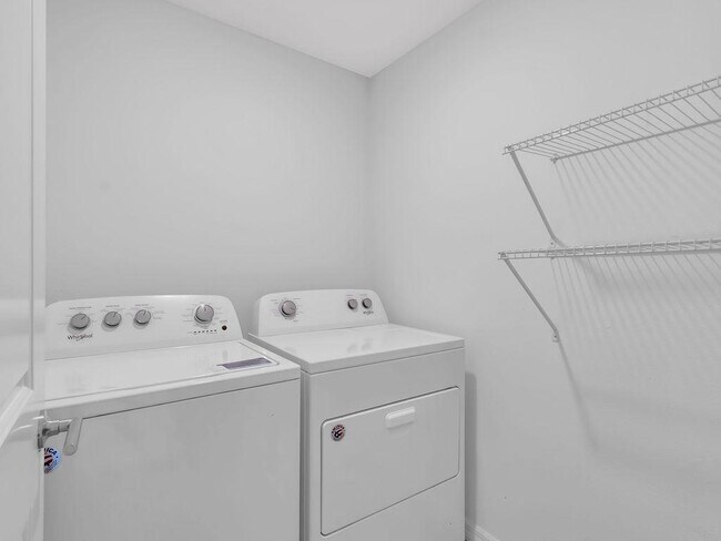 Building Photo - 602 Olive Conch St