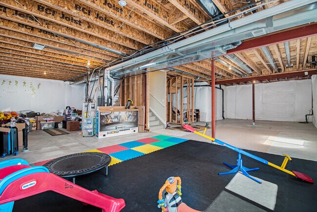 Building Photo - 17828 Coral Burst St