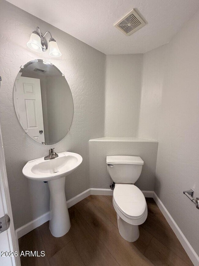 Building Photo - 11401 W Pima St