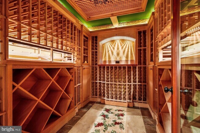 Building Photo - 9454 Newbridge Dr