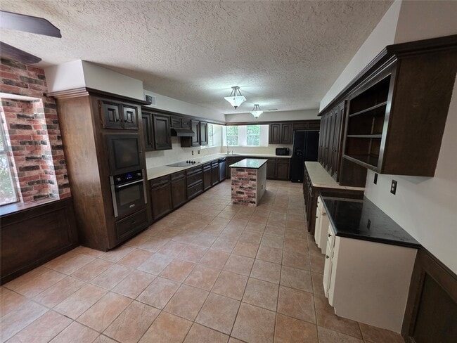 Building Photo - 18 Mayfair Grove Ct