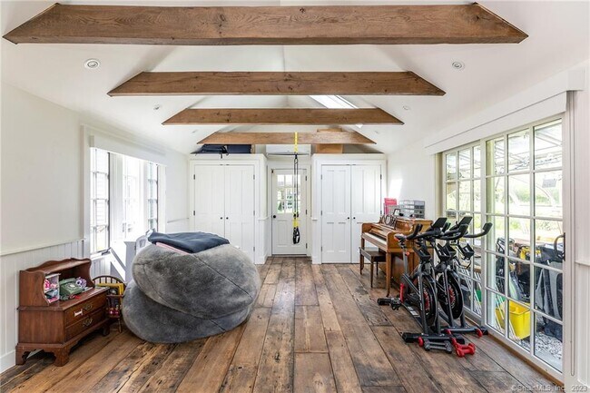 Building Photo - 90 Sharon Mountain Rd