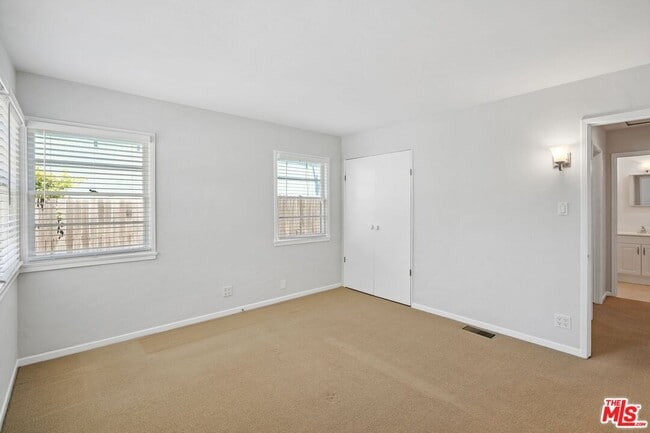 Building Photo - 3460 Angelus Ave