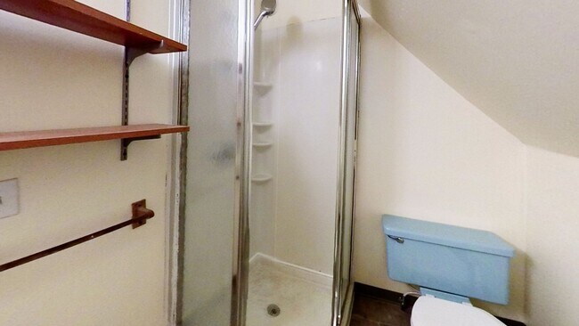 Building Photo - Single Family home located in the York Neighborhood