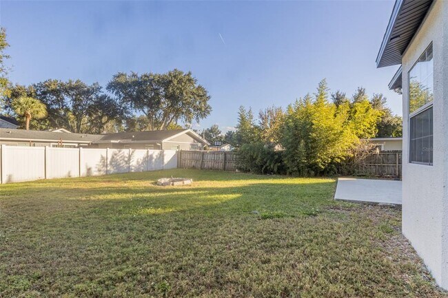 Building Photo - 350 N Phelps Ave