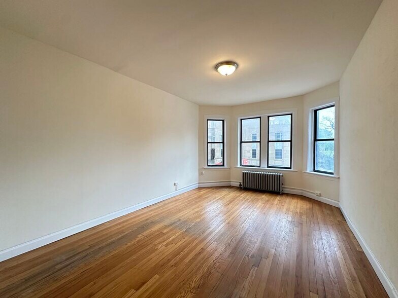 Building Photo - 1530 N Kedzie Ave