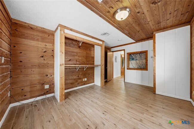 Building Photo - 301 Tatum Rd