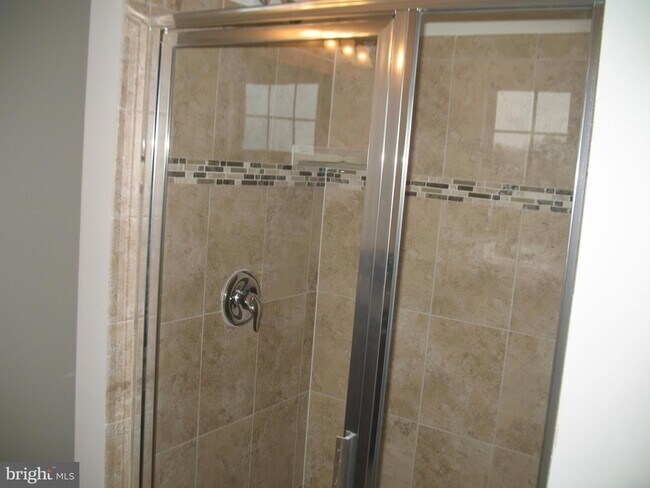 Building Photo - 42784 Lauder Terrace