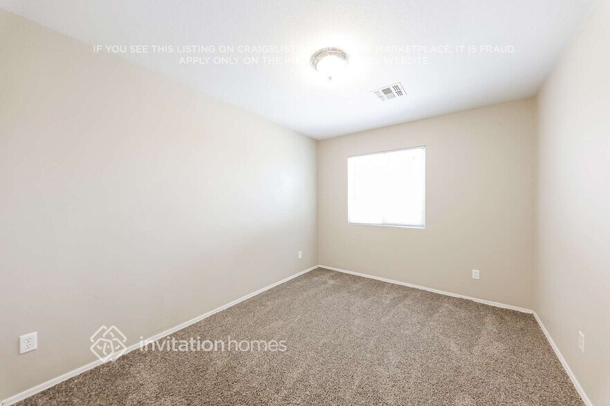 Building Photo - 3128 N 130th Ln
