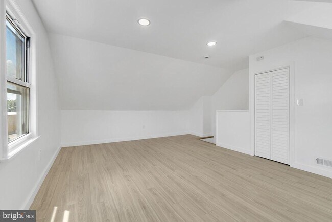 Building Photo - 104 Rancocas Rd