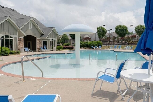 Building Photo - 369 Hardy Water Dr SE