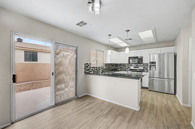 Building Photo - 7928 Hornbeam Ct