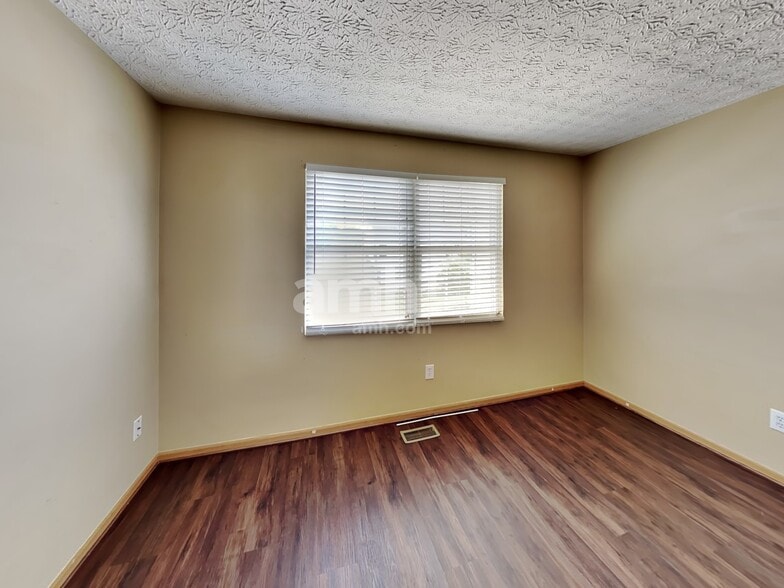 Building Photo - 2812 Hillstone St
