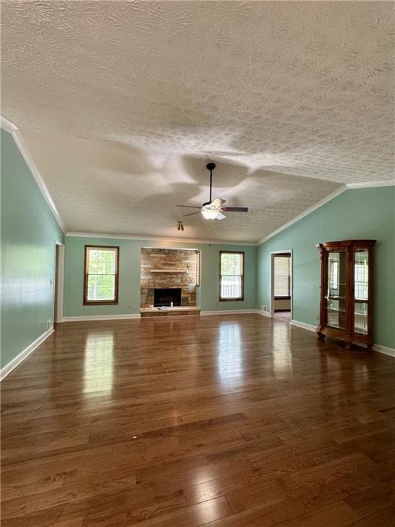 Building Photo - 910 Thousand Oaks Dr