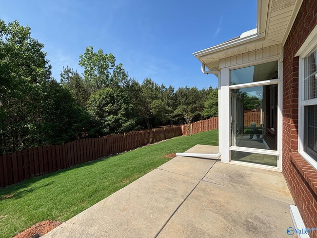 Building Photo - 15110 Lakeside Trail SW