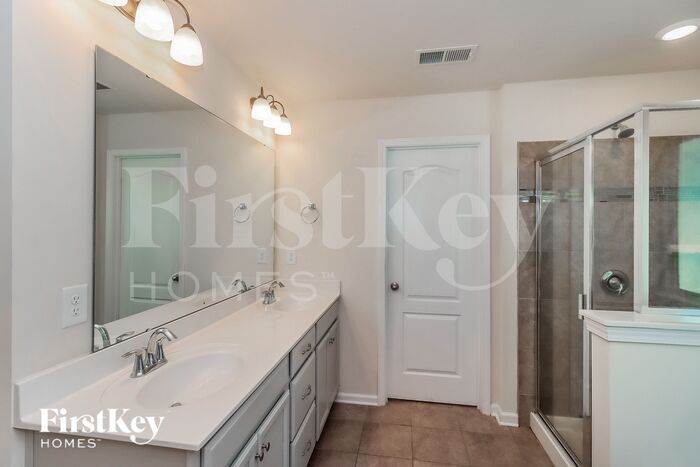 Building Photo - 193 Wrangell Dr