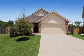 Building Photo - Greenbelt - Cul De Sac - Oversized Homesite