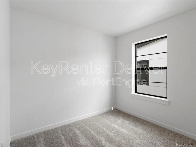 Building Photo - 2028 S Holly St