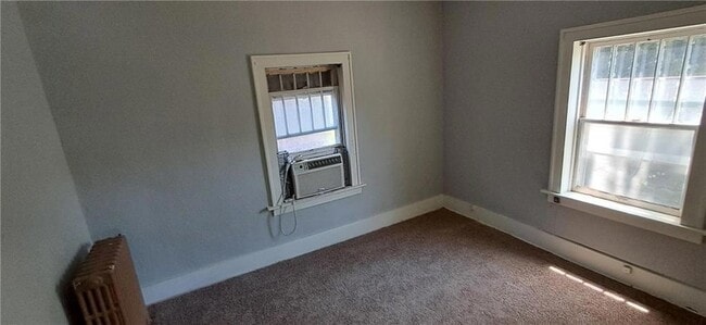 Building Photo - 3012 Felix St