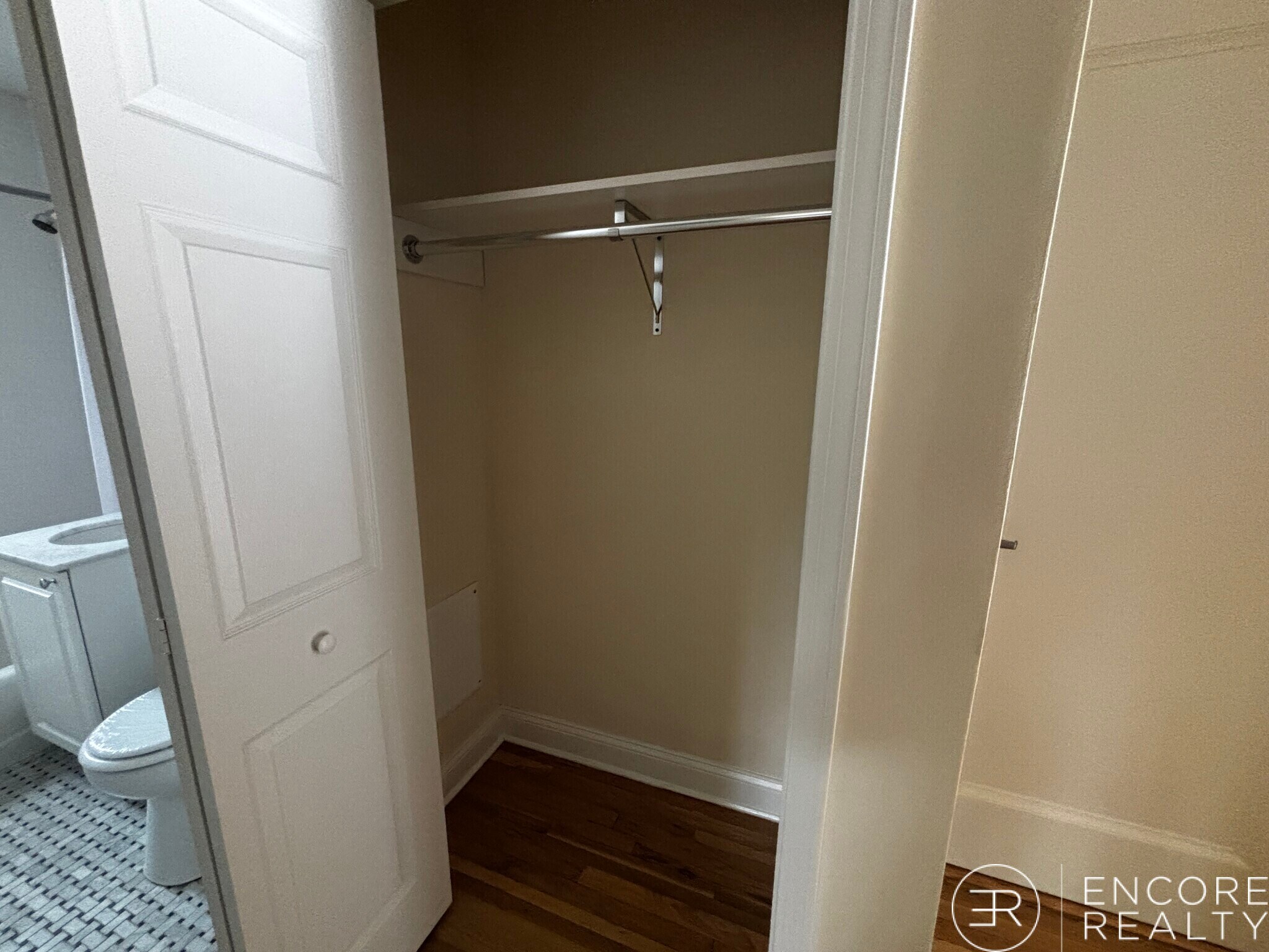 Building Photo - 105 Longwood Ave