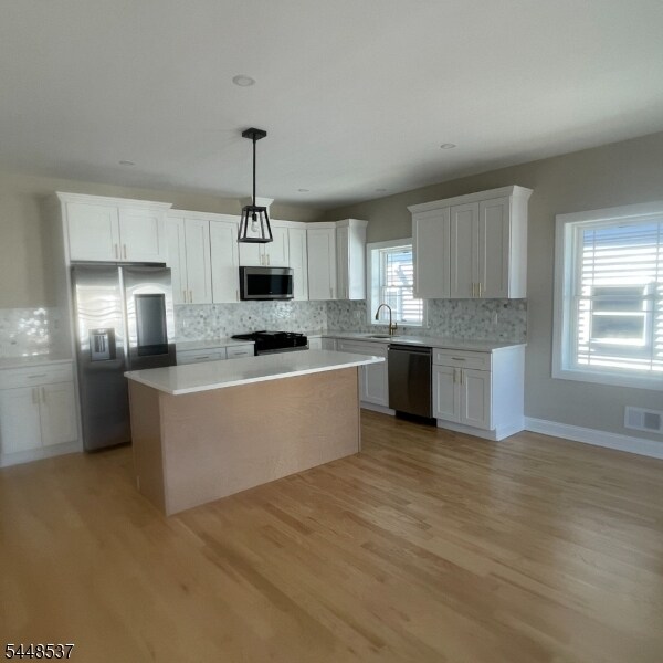 Building Photo - 1297 Avy St