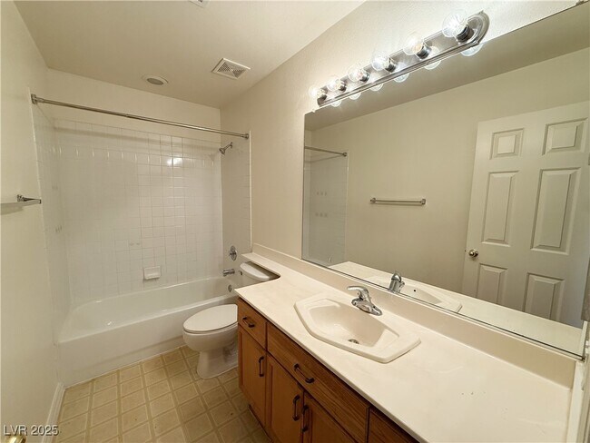 Building Photo - 3320 Misty Cloud Ct