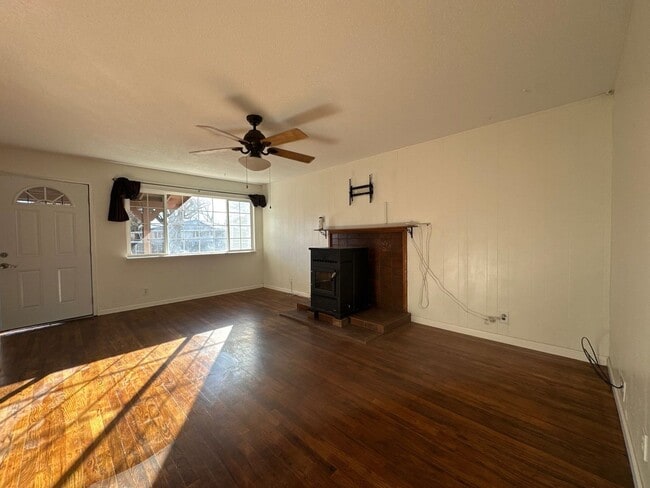 Building Photo - 5819 Winter Ave