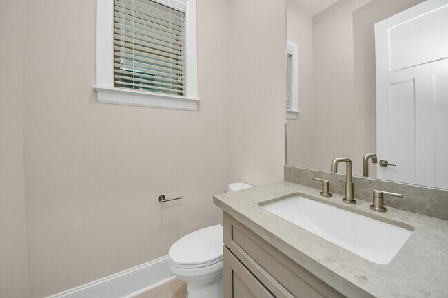 Building Photo - 6320 Milwee St