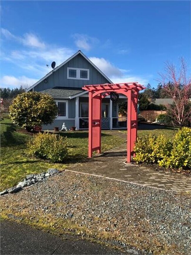 Building Photo - Wonderful Fully Furnished Cottage in Coupe...