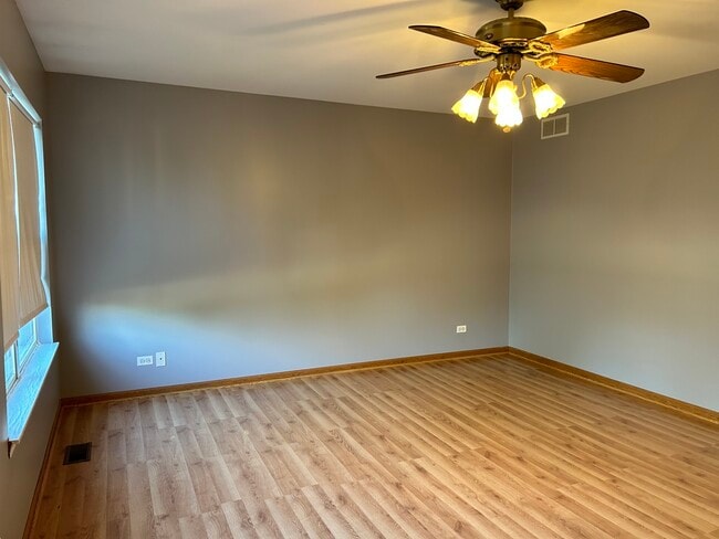 Building Photo - 2104 Olde Mill Rd