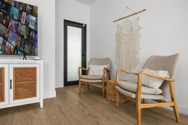 Building Photo - 14615 SW 77th Ct