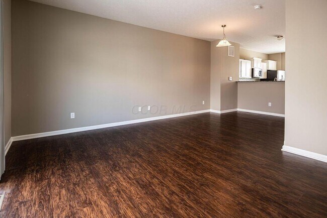 Building Photo - 5750 Hayden Run Blvd