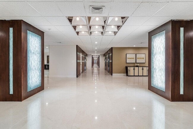 Building Photo - 3500 Galt Ocean Dr