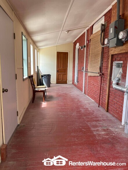 Building Photo - 113 1/2 N 9th St