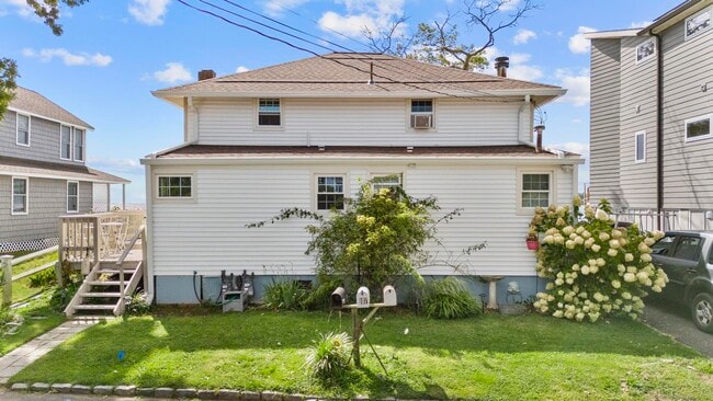 Building Photo - 105 Sunset Beach Rd